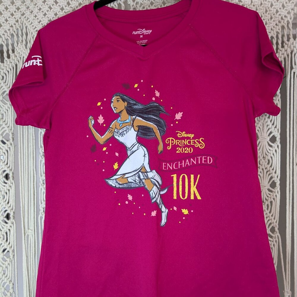2020 RunDisney Princess Enchanted 10k Pocahontas Pink Race Shirt Md